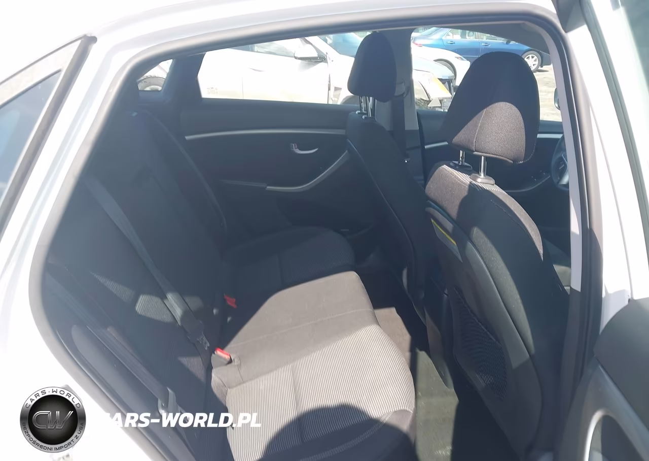 2017 Hyundai Elantra Gt VIN:KMHD35LH7HU366920 - 8