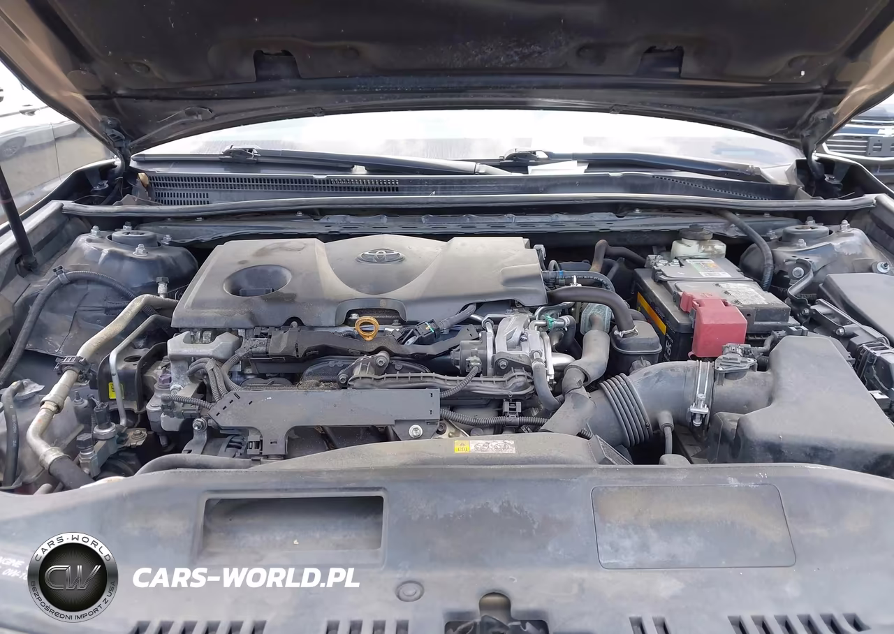 2018 Toyota Camry Le VIN:4T1B11HK7JU136097 - 10