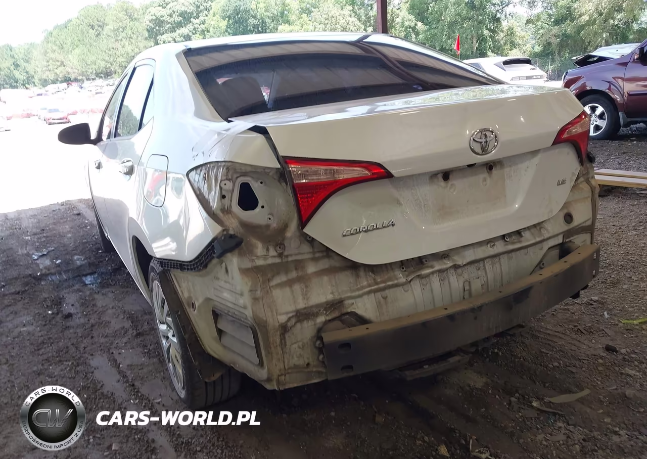 2017 Toyota Corolla Le VIN:5YFBURHE6HP580499 - 6