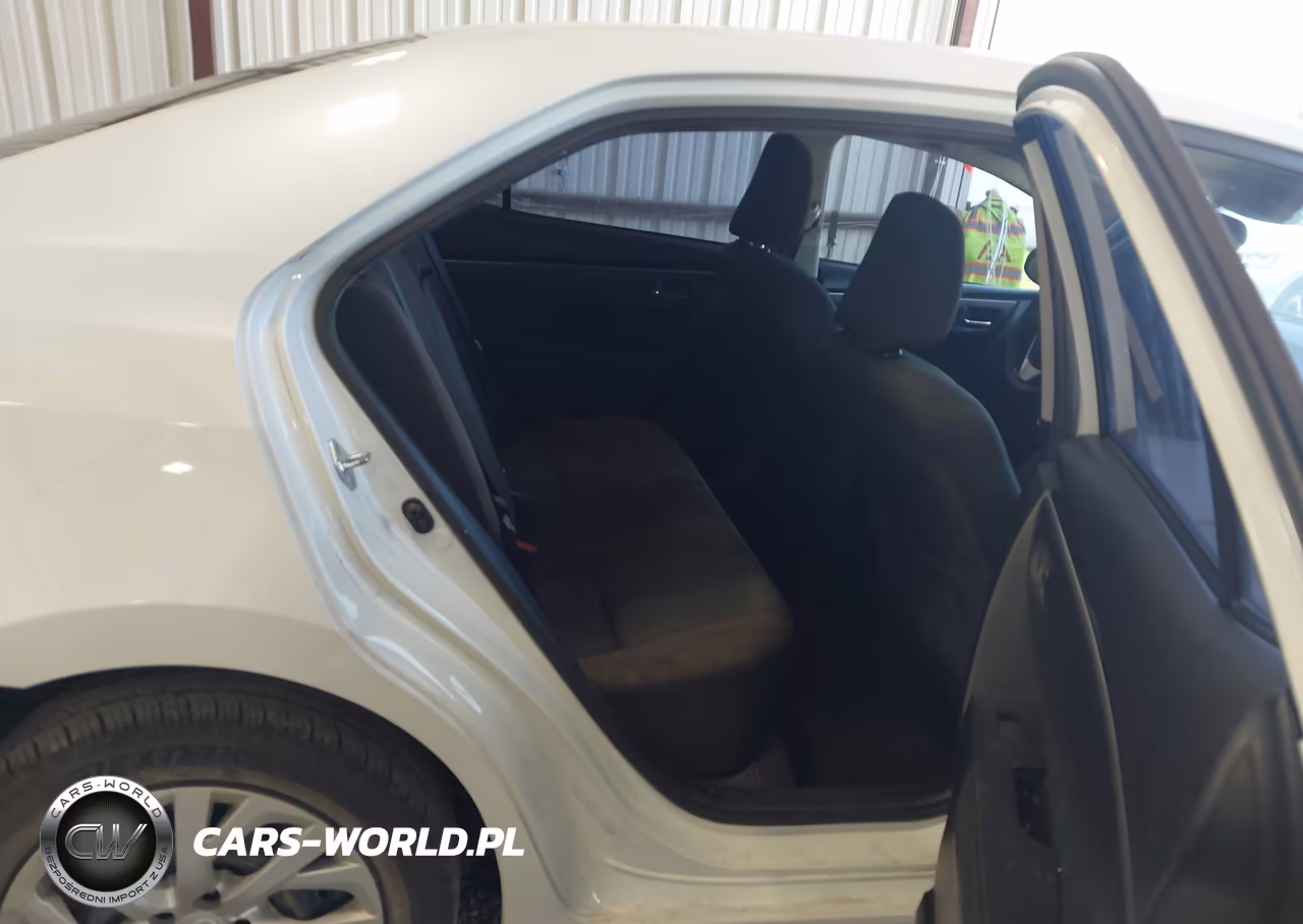 2017 Toyota Corolla Le VIN:5YFBURHE6HP580499 - 8