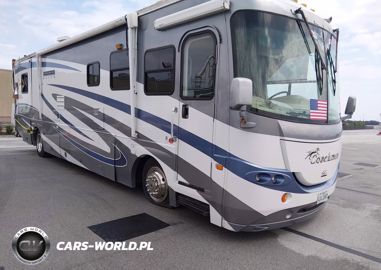 2003 Freightliner Chassis X Line Motor Home – zdjęcie 1 z 15