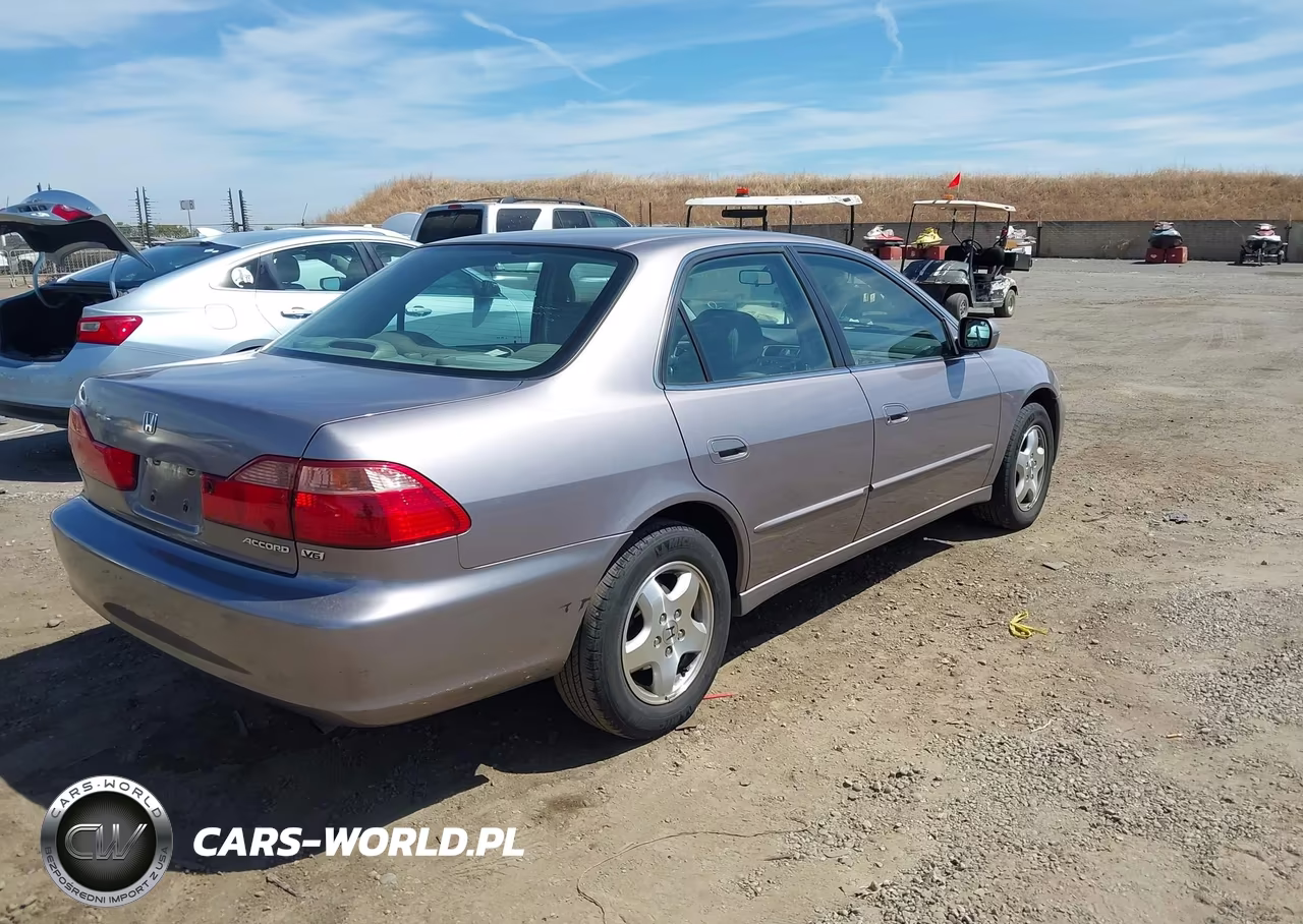 2000 Honda Accord 3.0 Ex VIN:1HGCG1656YA037899 - 4