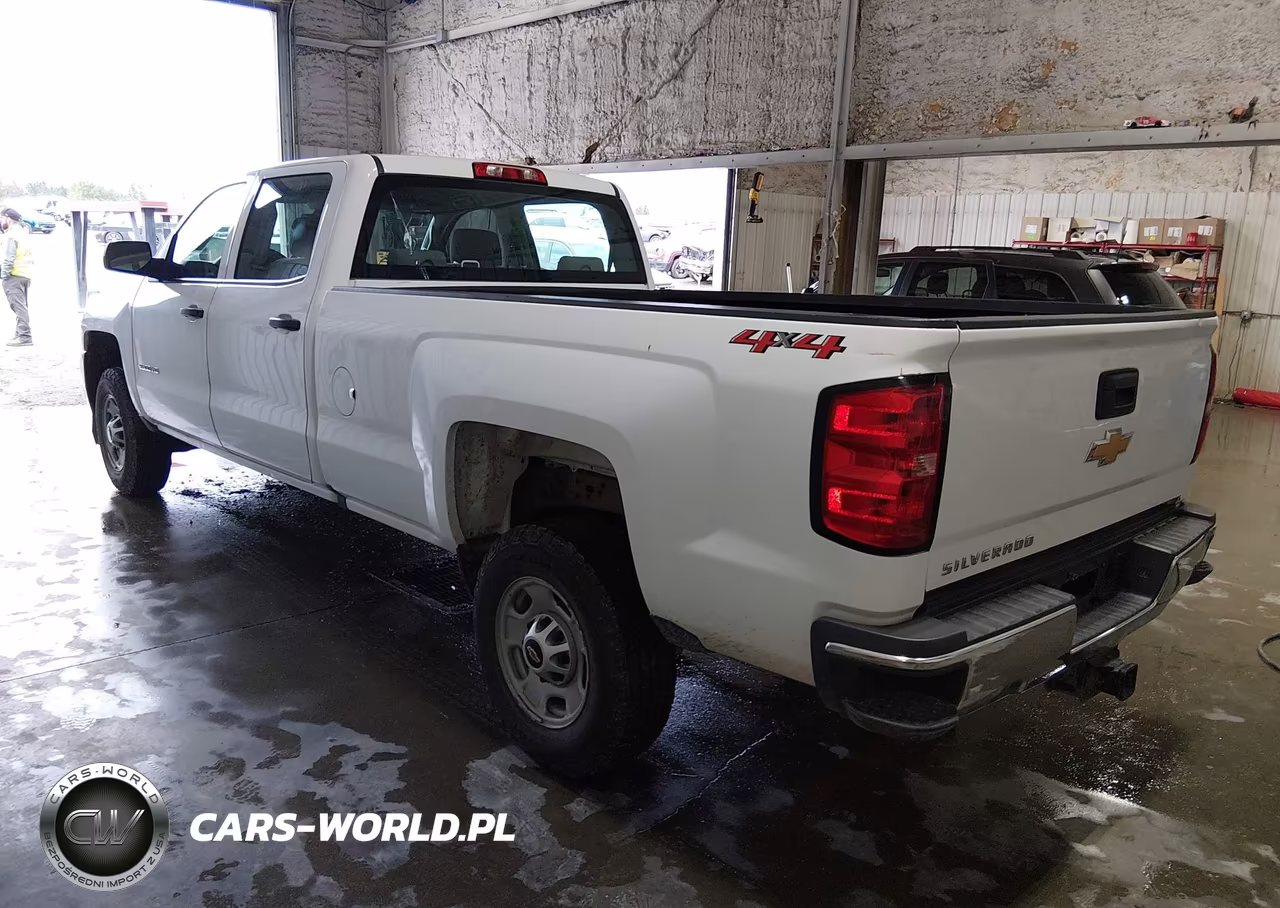 2018 Chevrolet Silverado 2500Hd Wt VIN:1GC1KUEG7JF256114 - 3