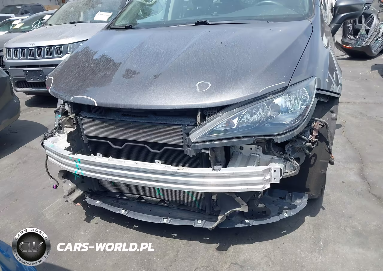 2017 Chrysler Pacifica Lx VIN:2C4RC1CG9HR705426 - 12