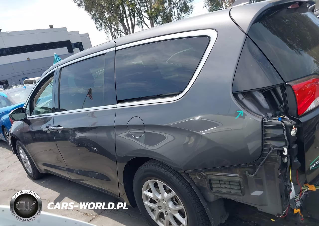 2017 Chrysler Pacifica Lx VIN:2C4RC1CG9HR705426 - 14