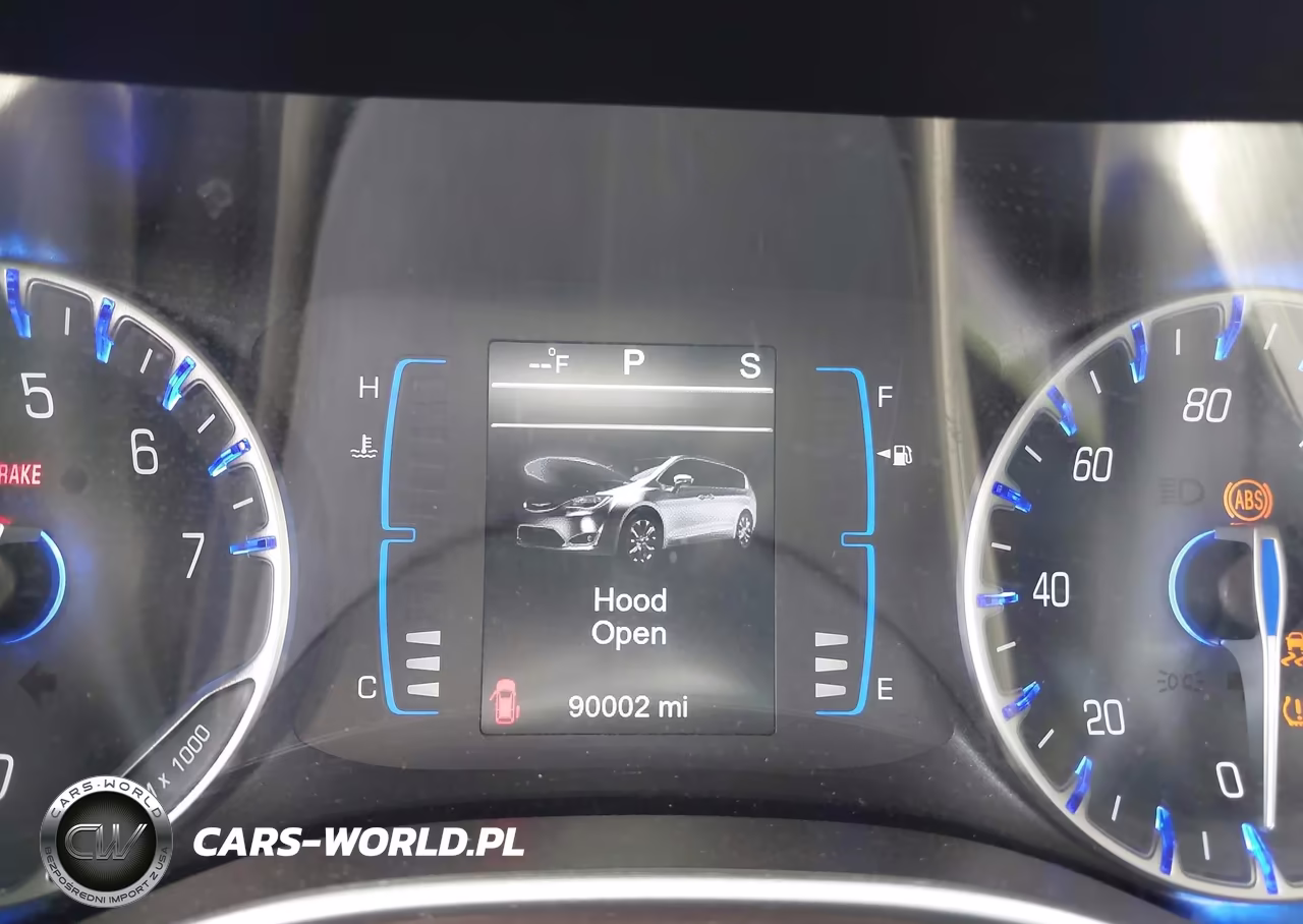2017 Chrysler Pacifica Lx VIN:2C4RC1CG9HR705426 - 15
