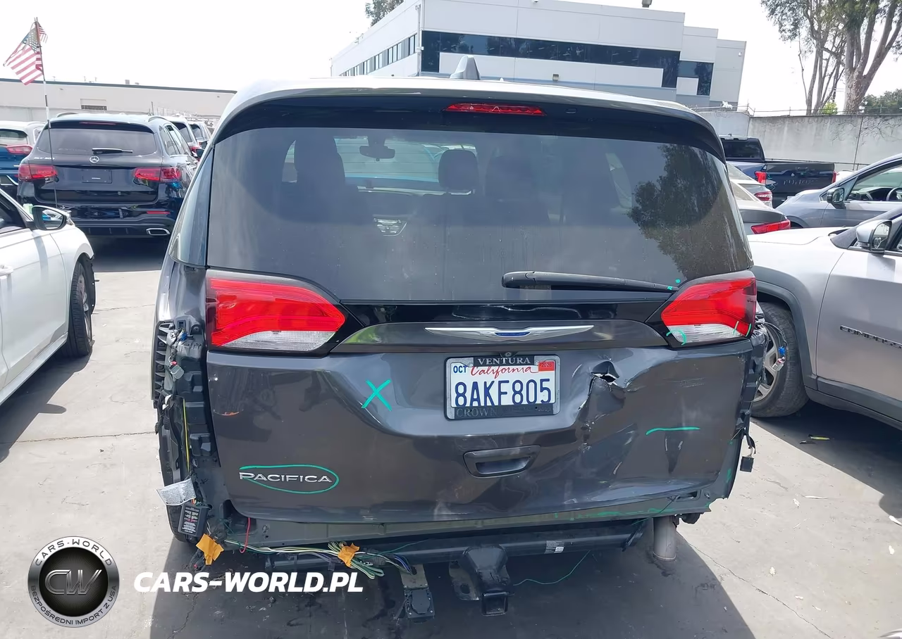 2017 Chrysler Pacifica Lx VIN:2C4RC1CG9HR705426 - 16