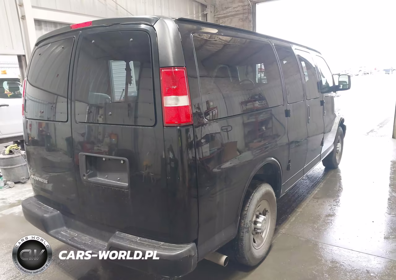 2017 Chevrolet Express 2500 Ls VIN:1GNWGEFGXH1100367 - 4