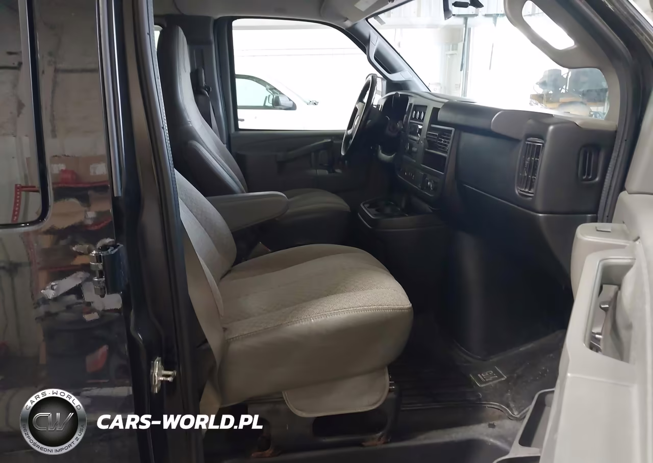 2017 Chevrolet Express 2500 Ls VIN:1GNWGEFGXH1100367 - 5