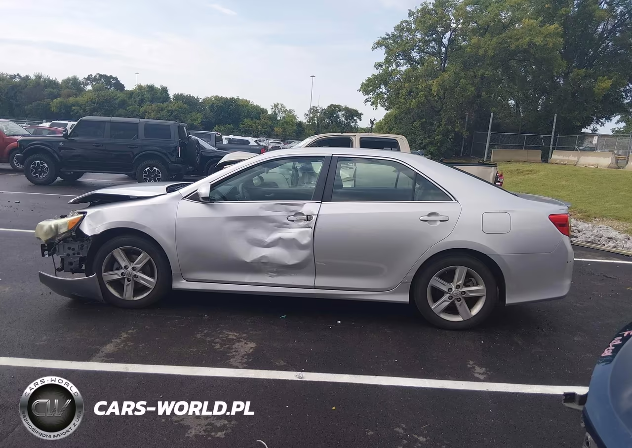 2014 Toyota Camry Se VIN:4T1BF1FK9EU757867 - 15