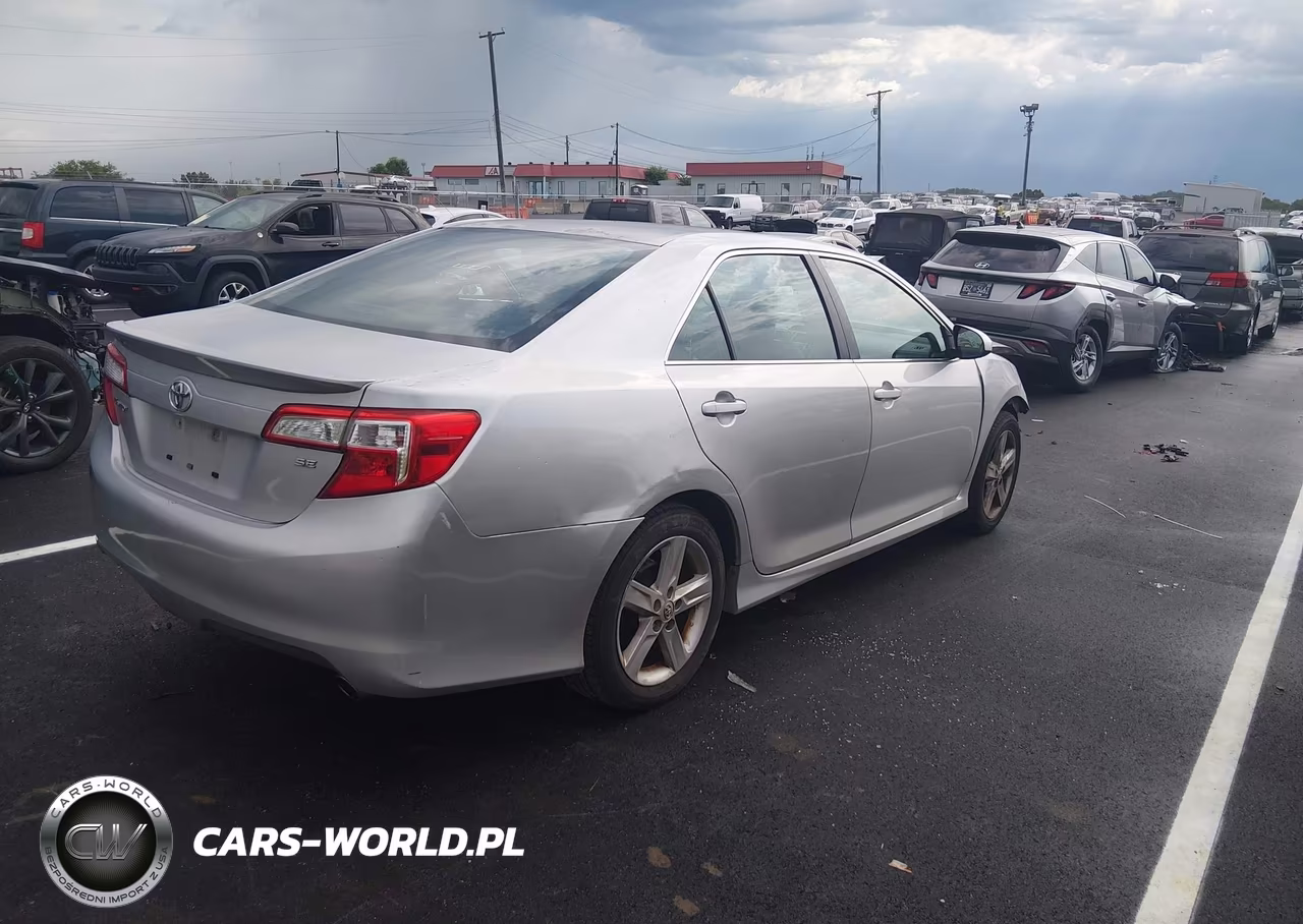 2014 Toyota Camry Se VIN:4T1BF1FK9EU757867 - 4