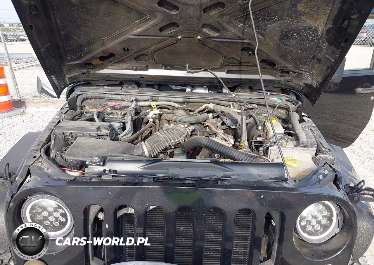 2011 Jeep Wrangler Sport VIN:1J4AA2D16BL526709 - 10