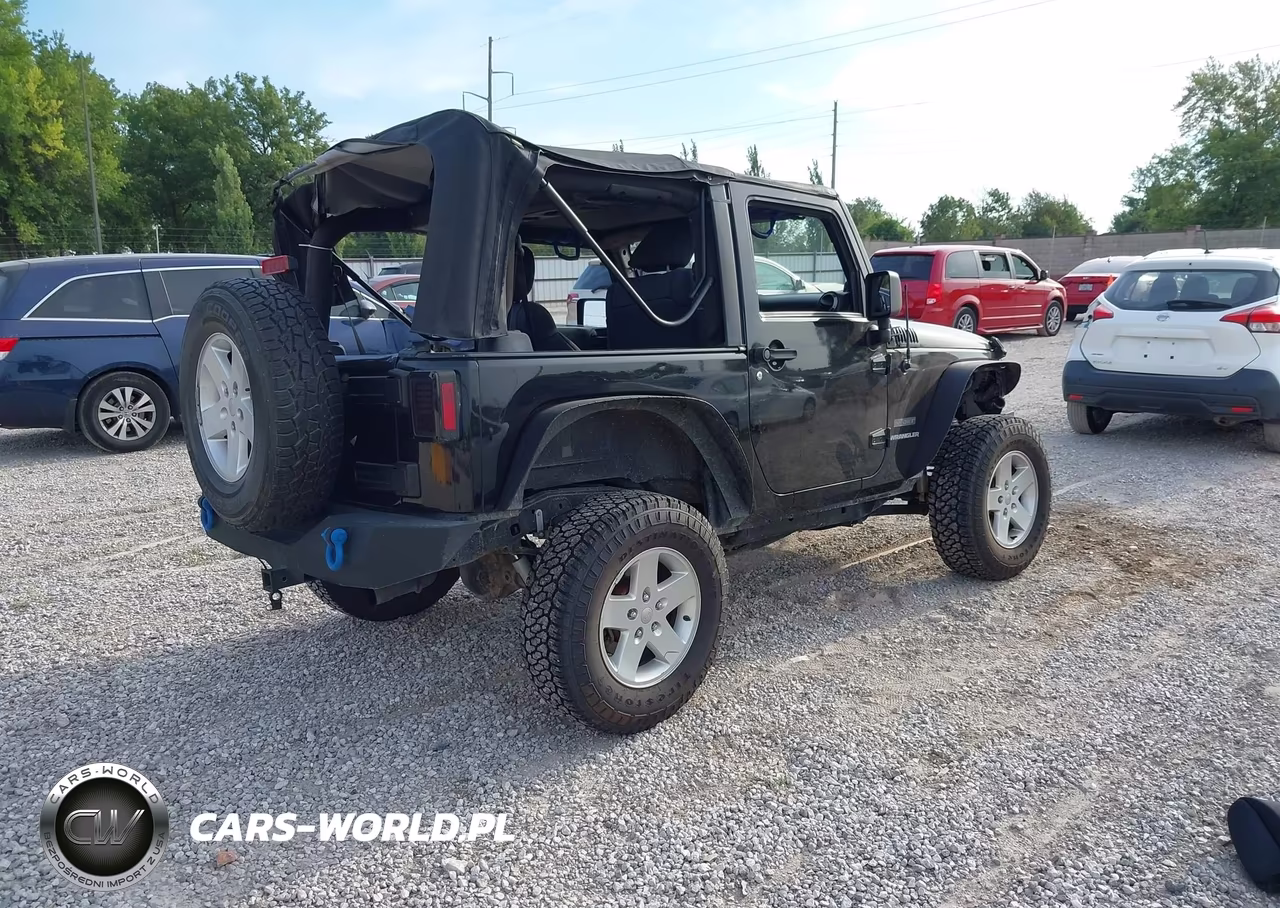 2011 Jeep Wrangler Sport VIN:1J4AA2D16BL526709 - 4