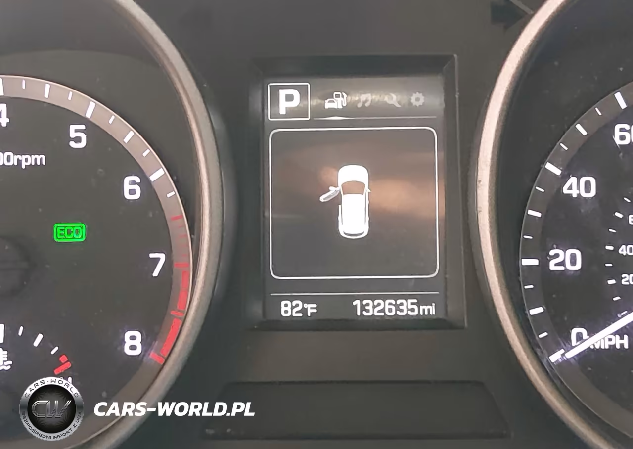 2017 Hyundai Santa Fe Sport 2.4L VIN:5NMZUDLB7HH038496 - 15