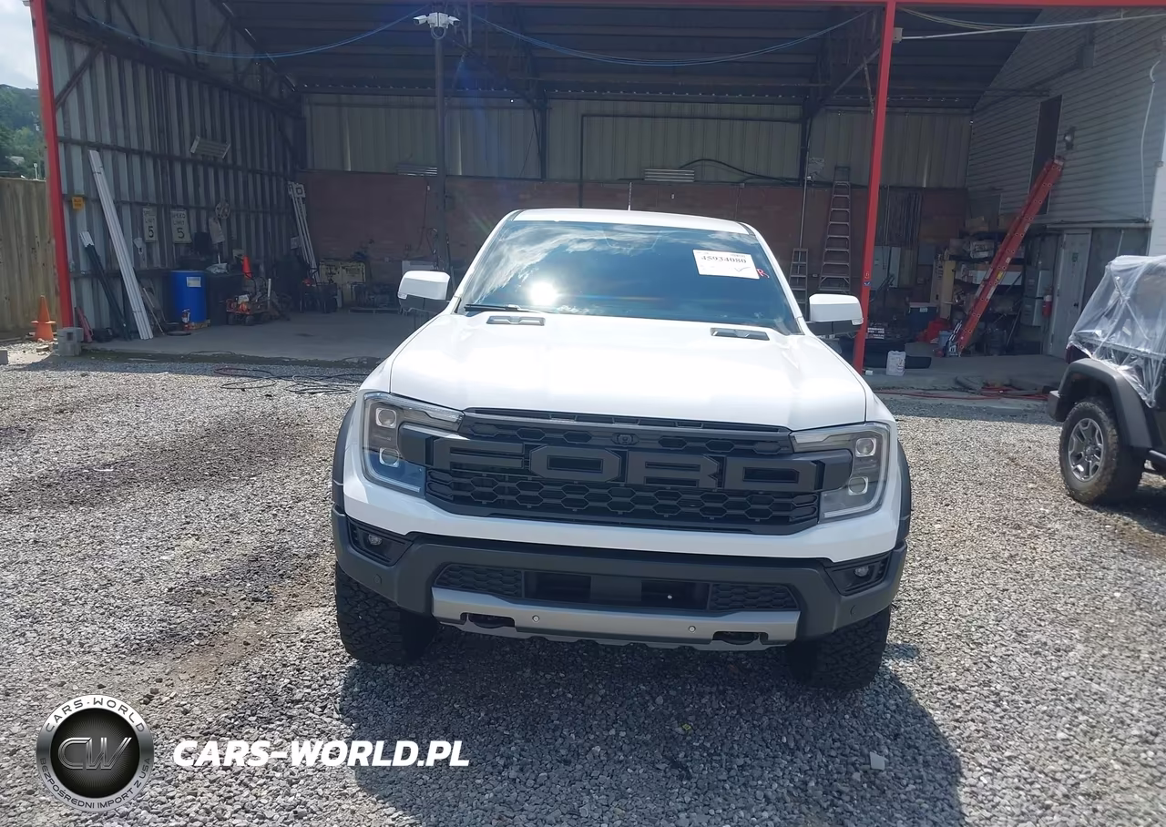 2025 Ford Ranger Raptor VIN:1FTER4LRXSLE75640 - 13