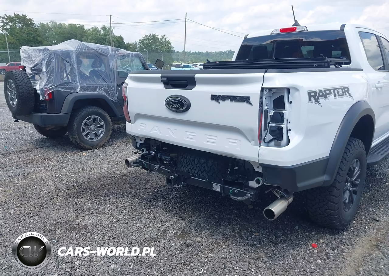 2025 Ford Ranger Raptor VIN:1FTER4LRXSLE75640 - 18