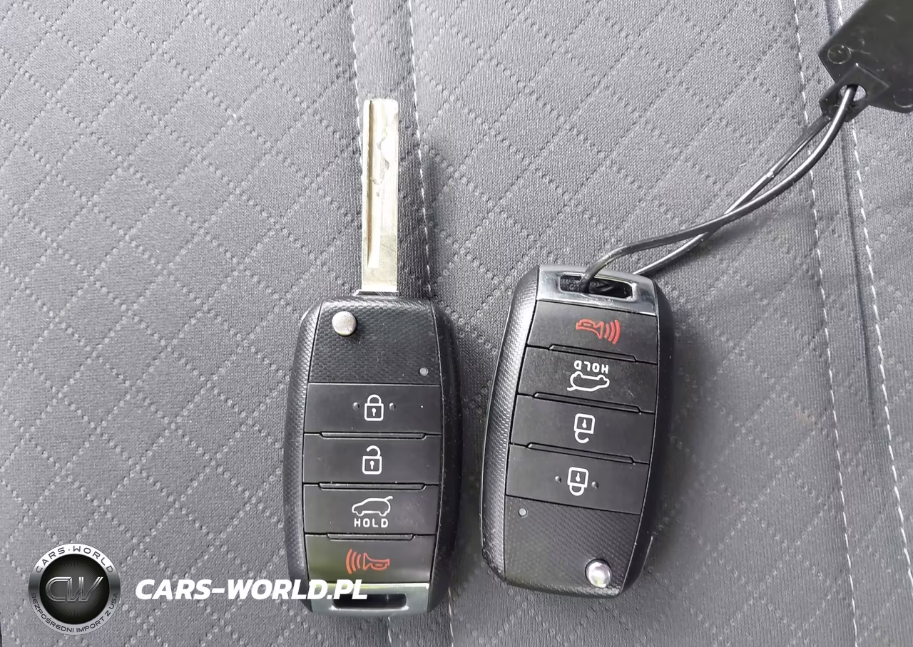 2018 Kia Sorento 3.3L Lx VIN:5XYPGDA59JG376249 - 11