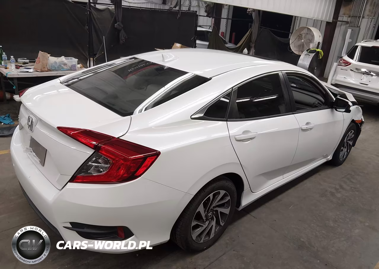 2017 Honda Civic Ex VIN:19XFC2F80HE015935 - 4