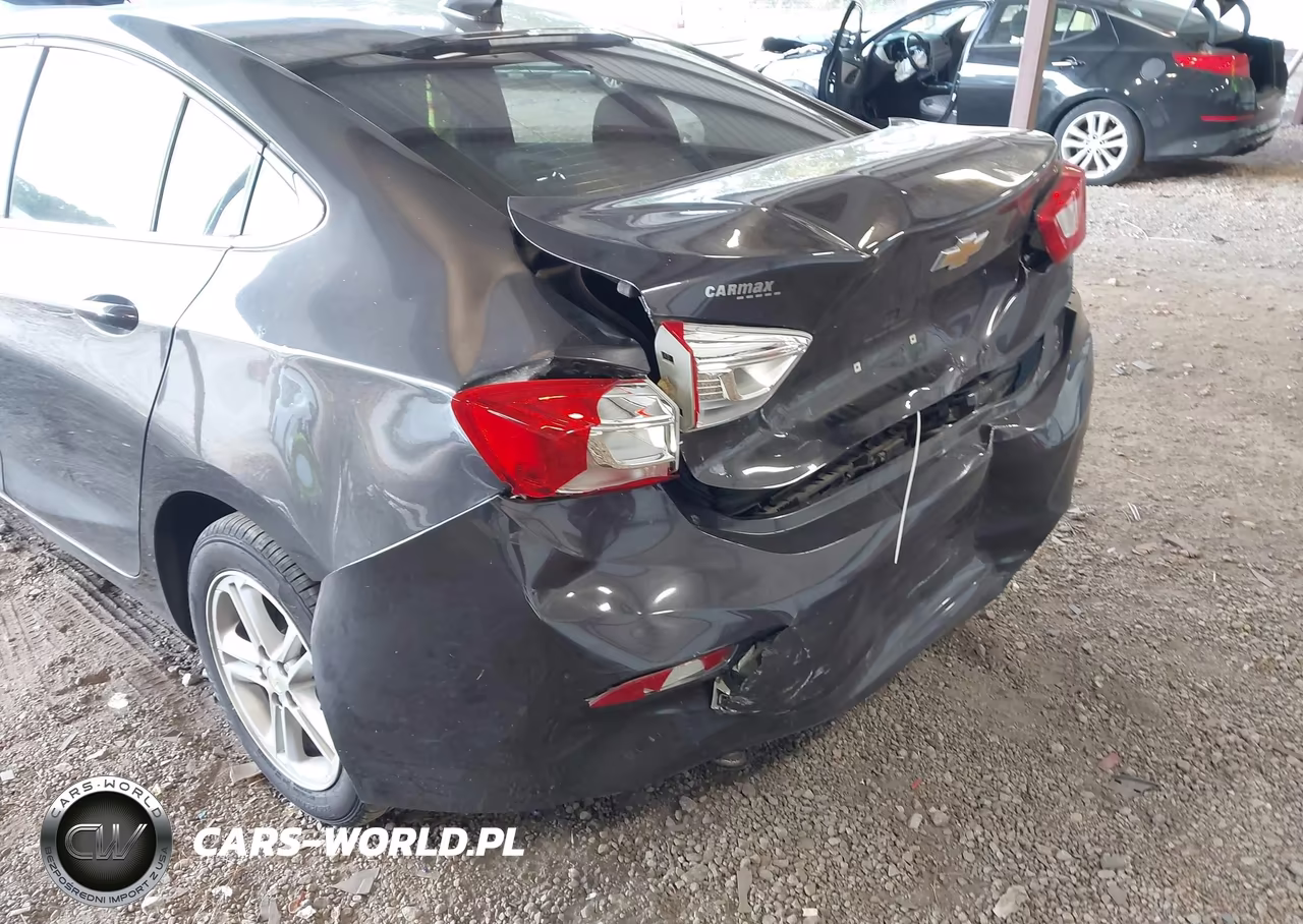 2017 Chevrolet Cruze Lt Auto VIN:1G1BE5SM1H7104015 - 17