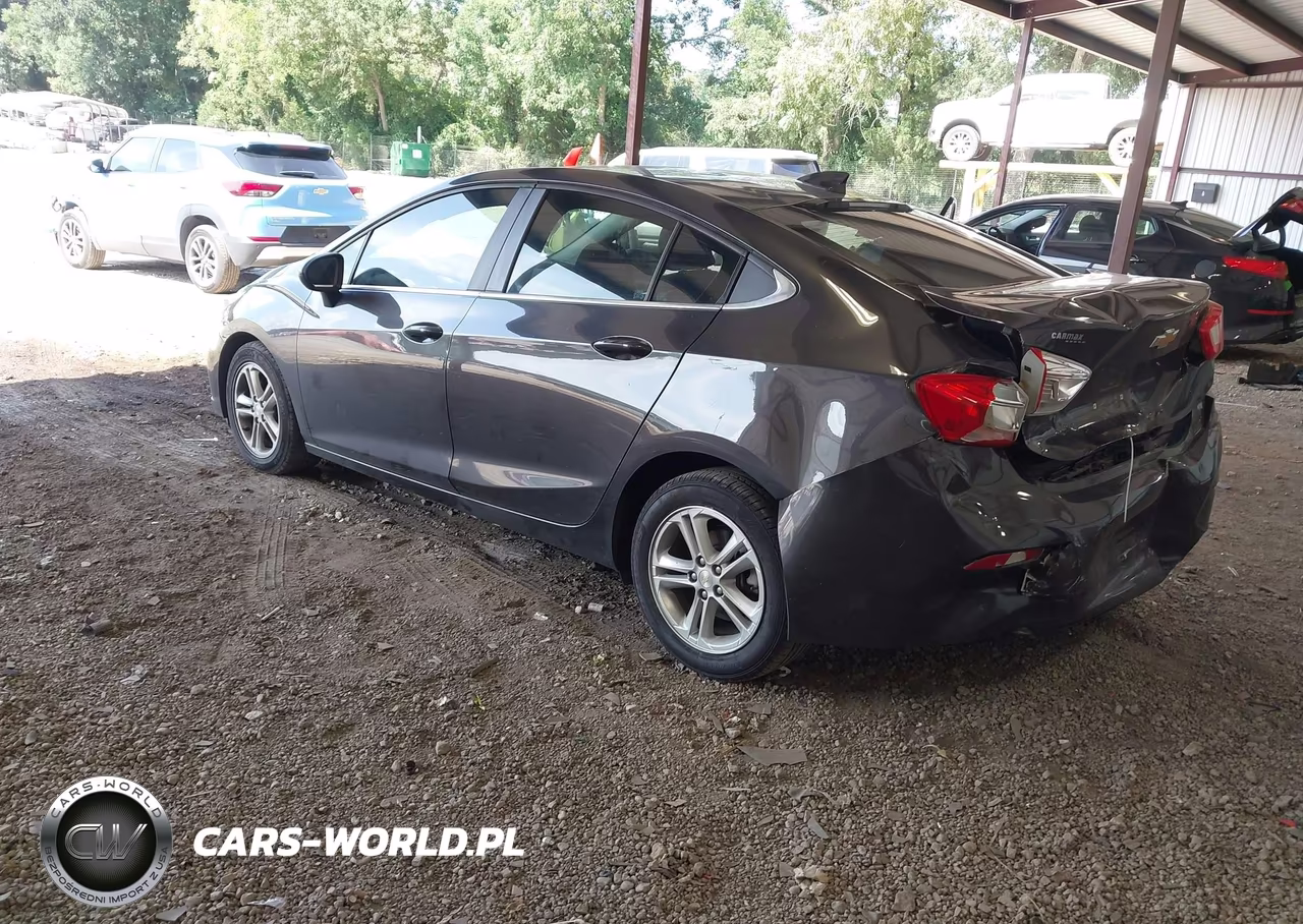 2017 Chevrolet Cruze Lt Auto VIN:1G1BE5SM1H7104015 - 3