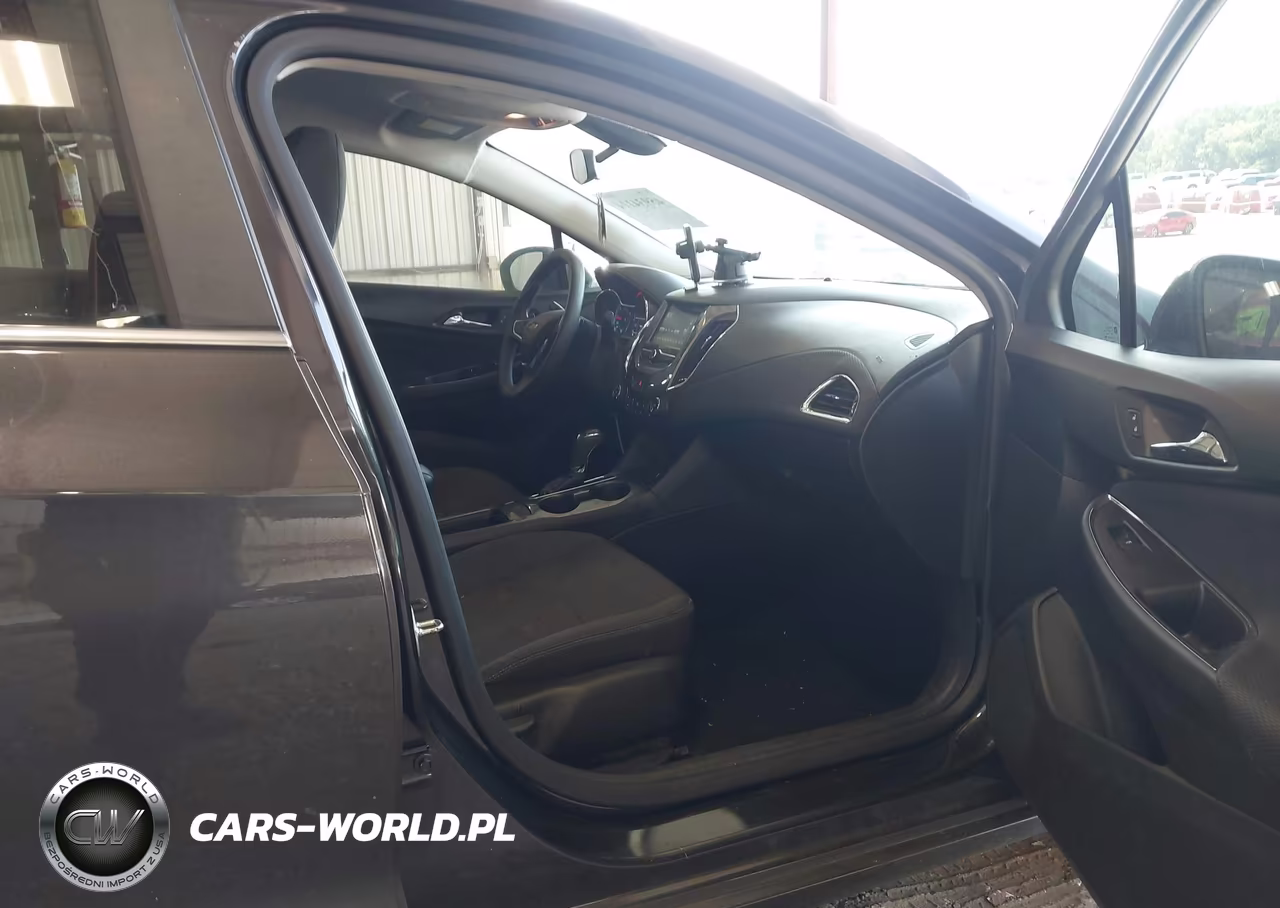 2017 Chevrolet Cruze Lt Auto VIN:1G1BE5SM1H7104015 - 5