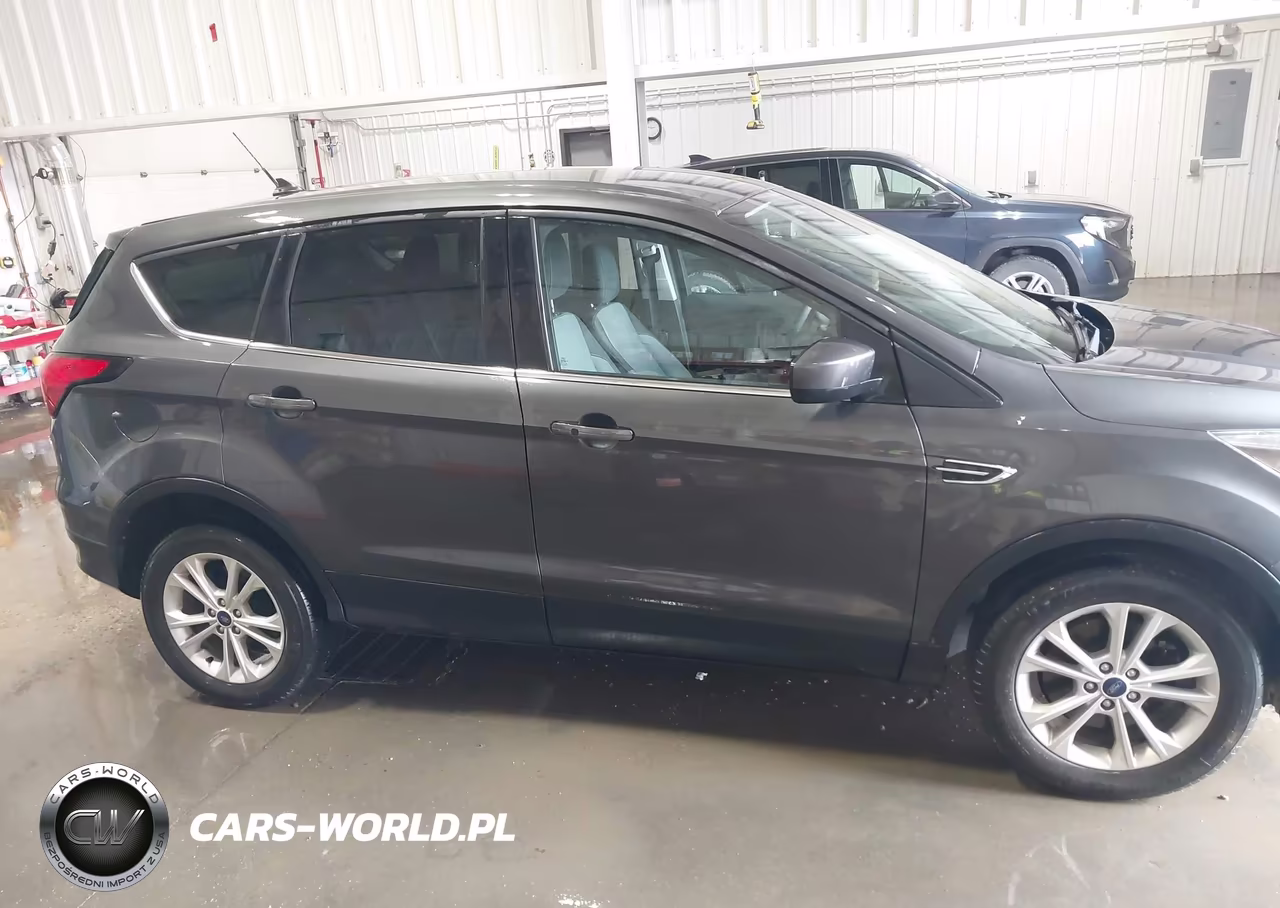 2019 Ford Escape Se VIN:1FMCU9GD0KUC12712 - 13