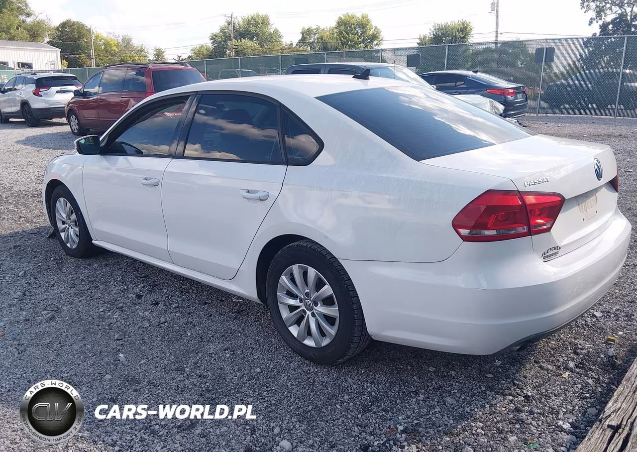 2015 Volkswagen Passat 1.8T Wolfsburg Edition VIN:1VWAT7A38FC020319 - 3