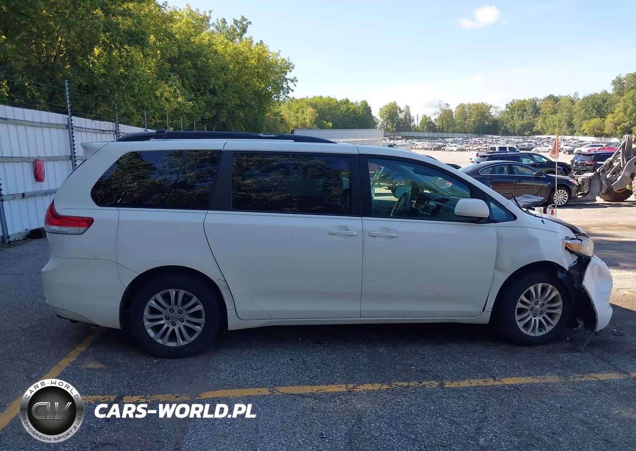 2011 Toyota Sienna Xle V6 VIN:5TDYK3DC0BS146207 - 13