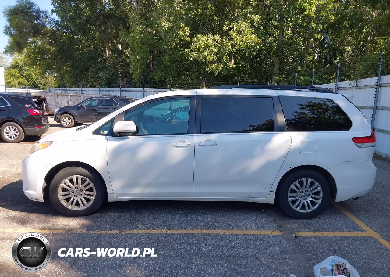2011 Toyota Sienna Xle V6 VIN:5TDYK3DC0BS146207 - 14
