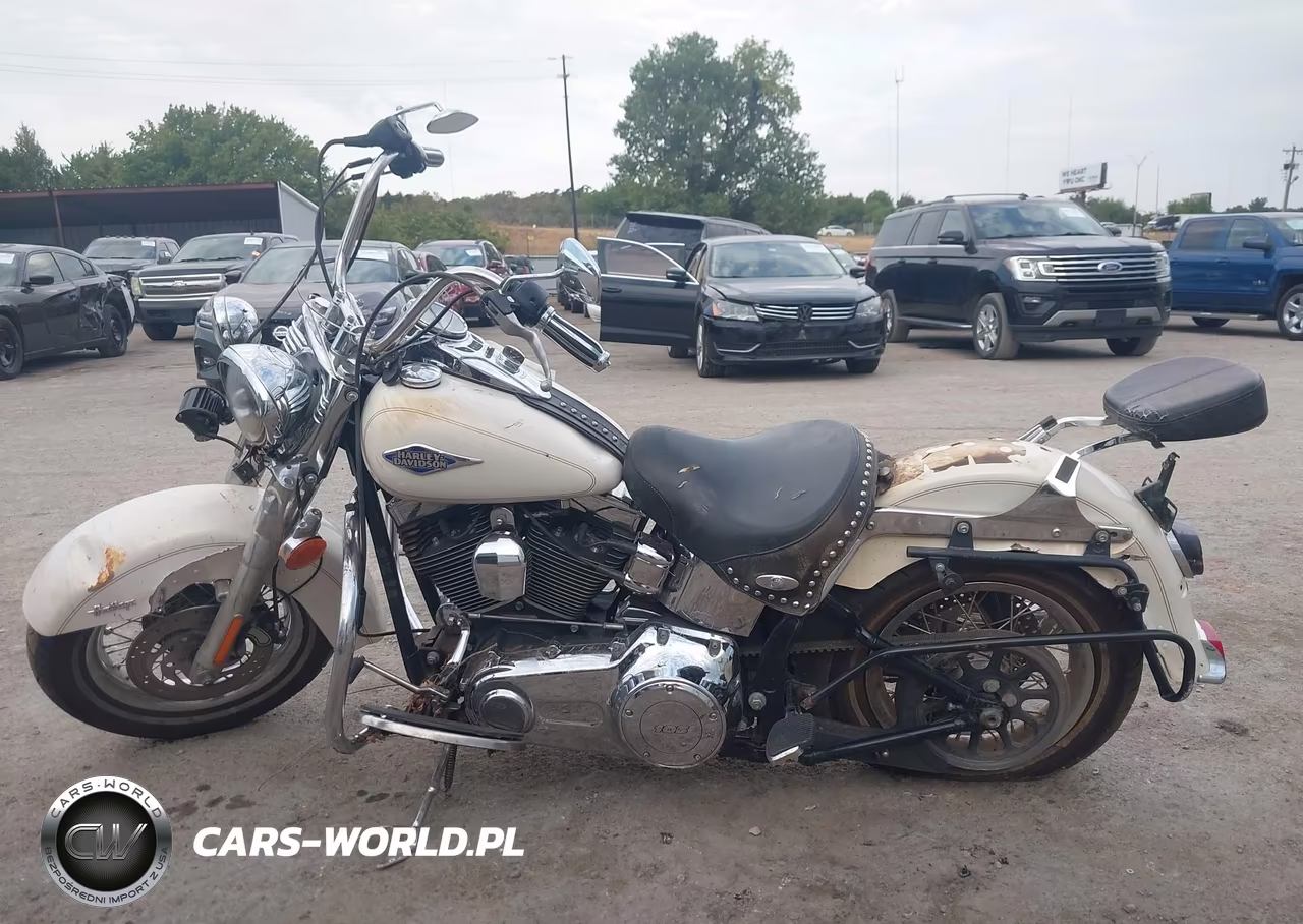 2014 Harley-Davidson Flstc Heritage Softail Classic VIN:1HD1BWV16EB053461 - 13