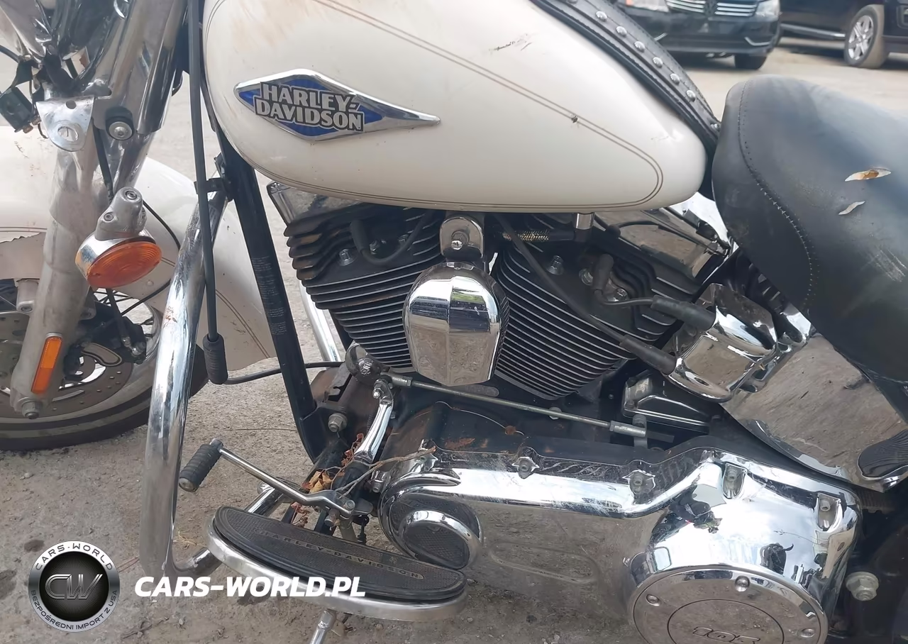 2014 Harley-Davidson Flstc Heritage Softail Classic VIN:1HD1BWV16EB053461 - 9