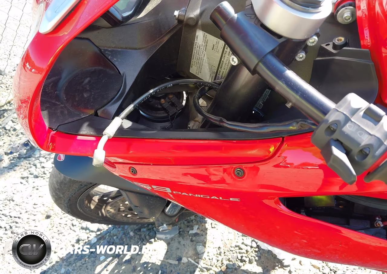 2018 Ducati Superbike 959 Panigale VIN:ZDM14B1W1JB006617 - 18