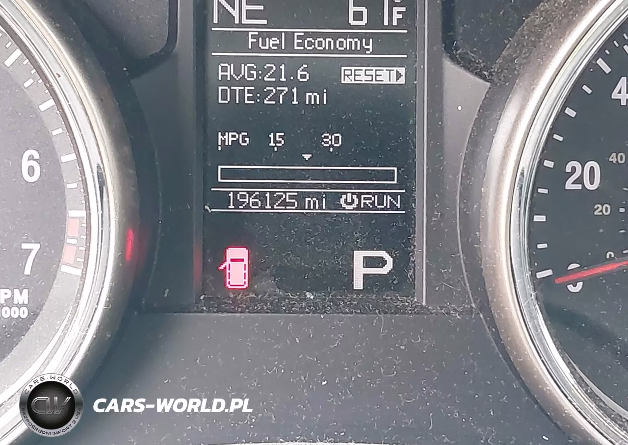 2013 Jeep Grand Cherokee Laredo VIN:1C4RJFAG6DC582175 - 16