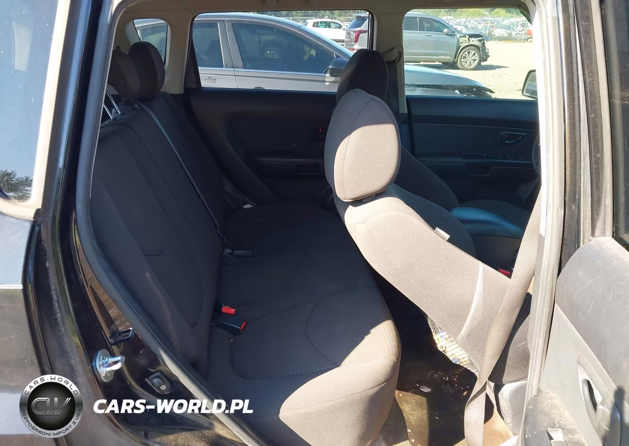2012 Kia Soul VIN:KNDJT2A50C7451197 - 8