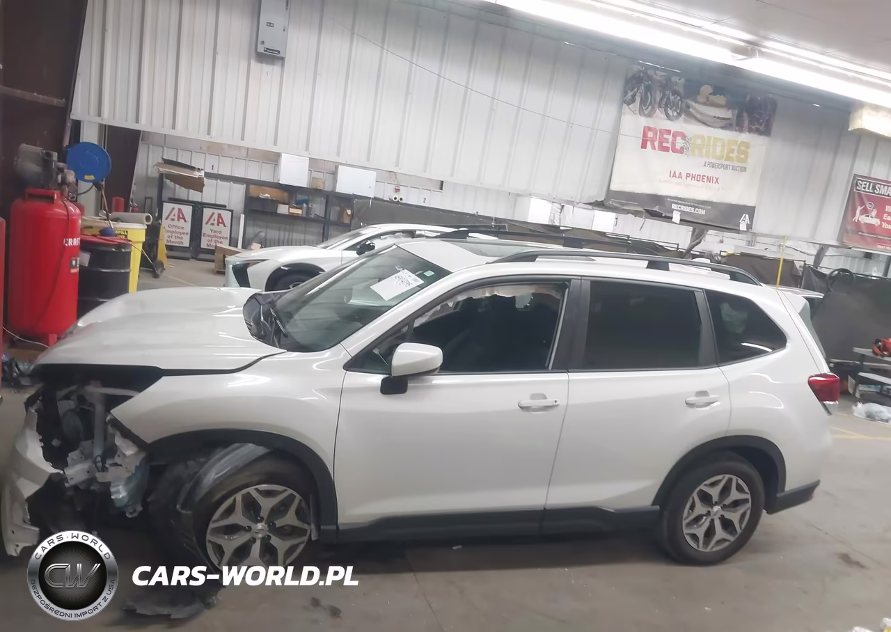 2020 Subaru Forester Premium VIN:JF2SKAJC4LH412060 - 15