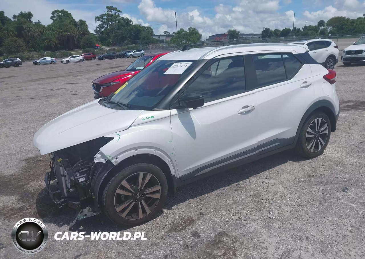 2019 Nissan Kicks Sr VIN:3N1CP5CU7KL470586 - 2