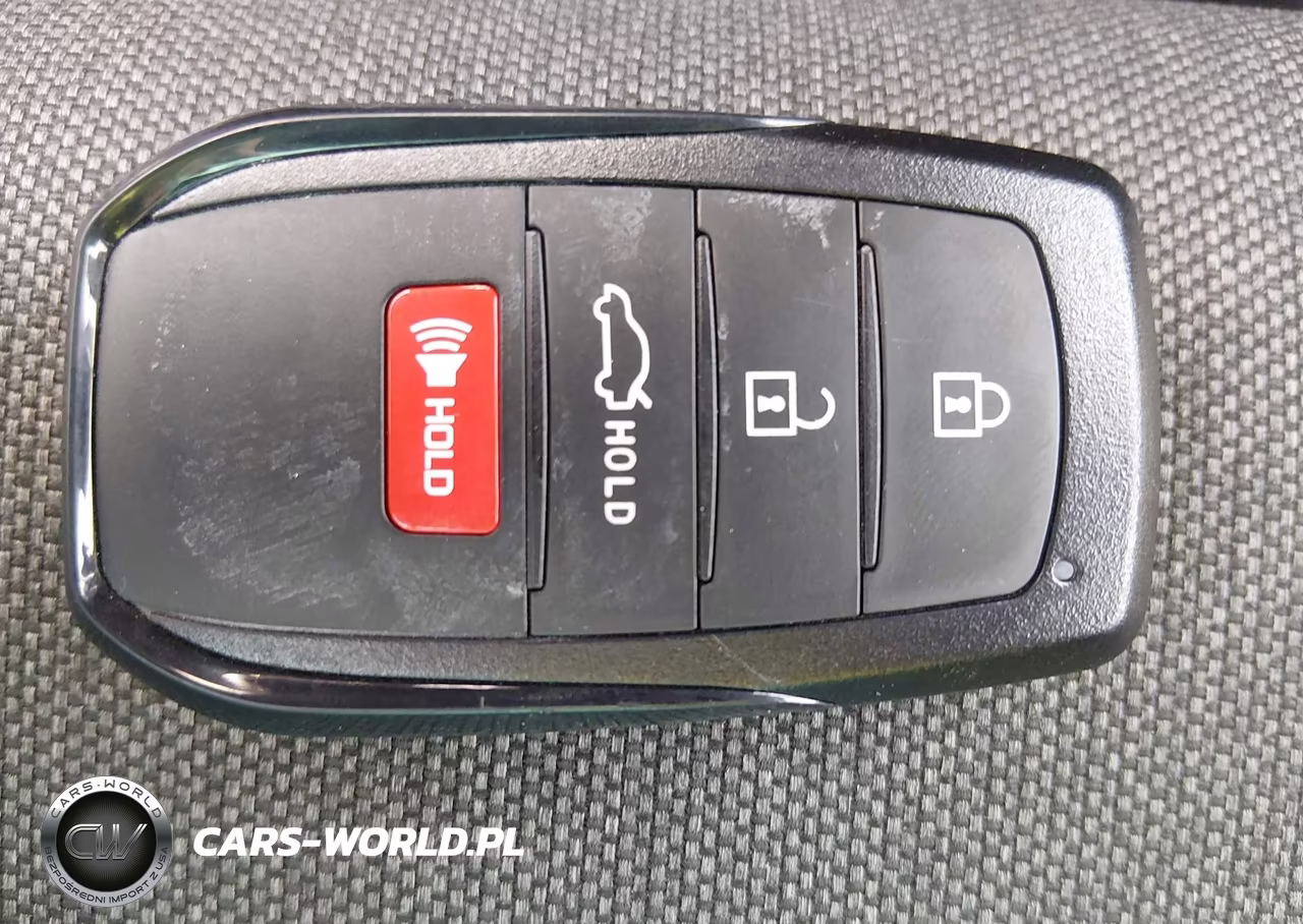2025 Toyota Camry Le VIN:4T1DAACK3SU621564 - 11