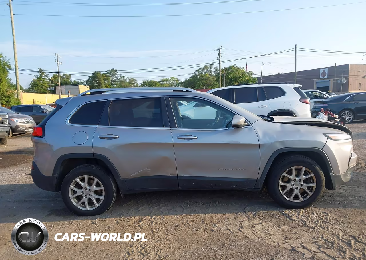 2017 Jeep Cherokee Latitude VIN:1C4PJMCB9HW537507 - 13