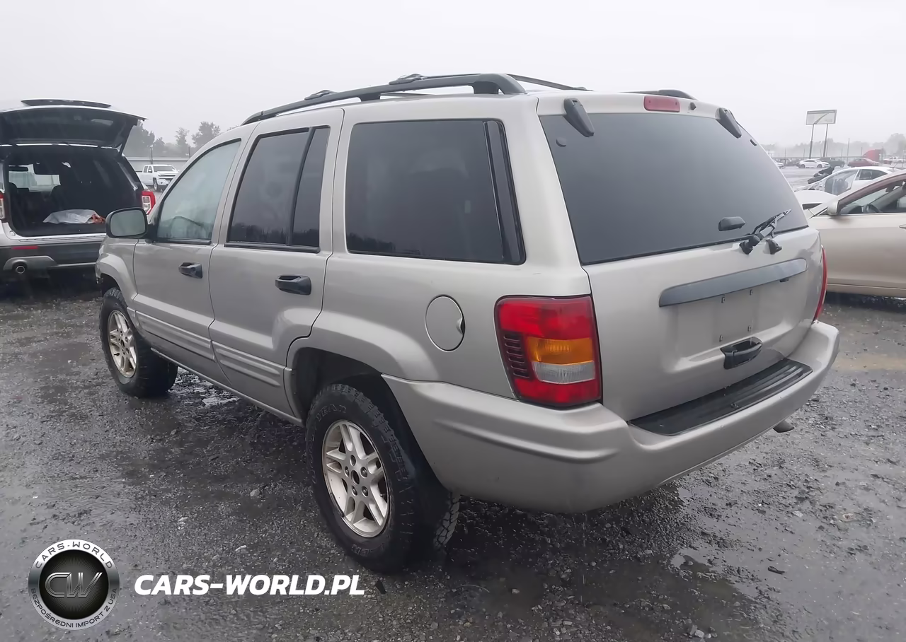 2004 Jeep Grand Cherokee Laredo VIN:1J4GW48SX4C235692 - 3