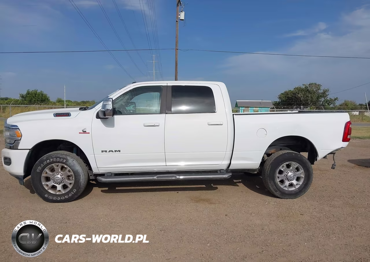 2023 Ram 2500 Laramie 4X4 6'4 Box VIN:3C6UR5FL4PG632146 - 15