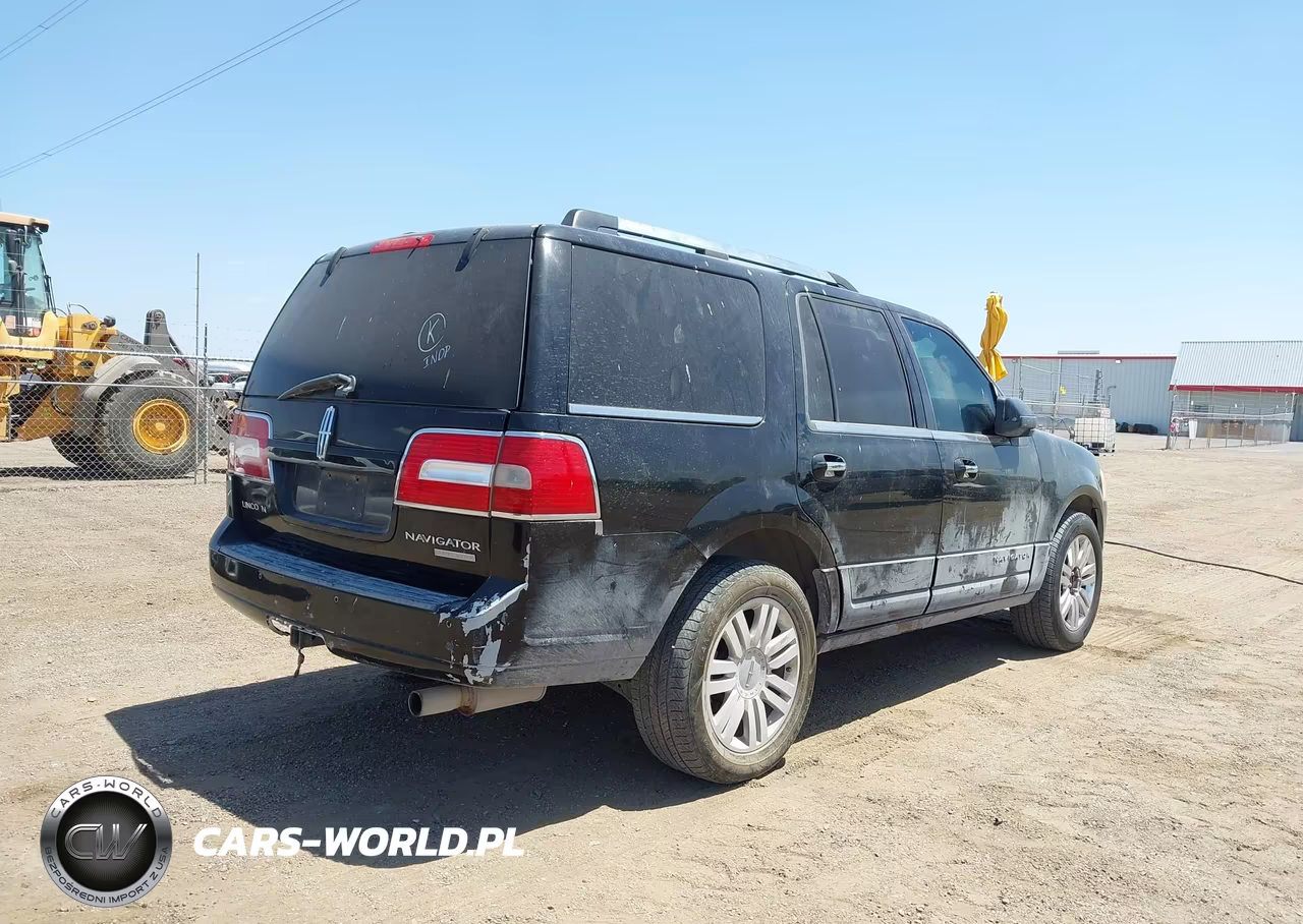 2011 Lincoln Navigator VIN:5LMJJ2H57BEJ10264 - 4