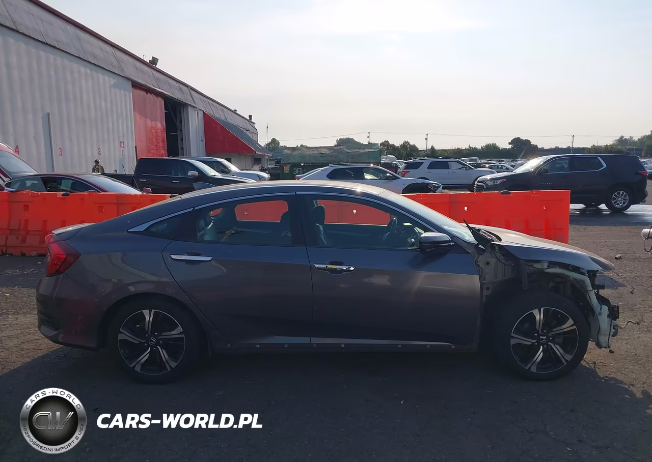 2017 Honda Civic Touring VIN:2HGFC1F94HH642260 - 14
