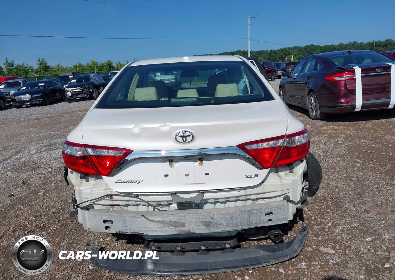 2017 Toyota Camry Xle VIN:4T1BF1FK6HU782052 - 16