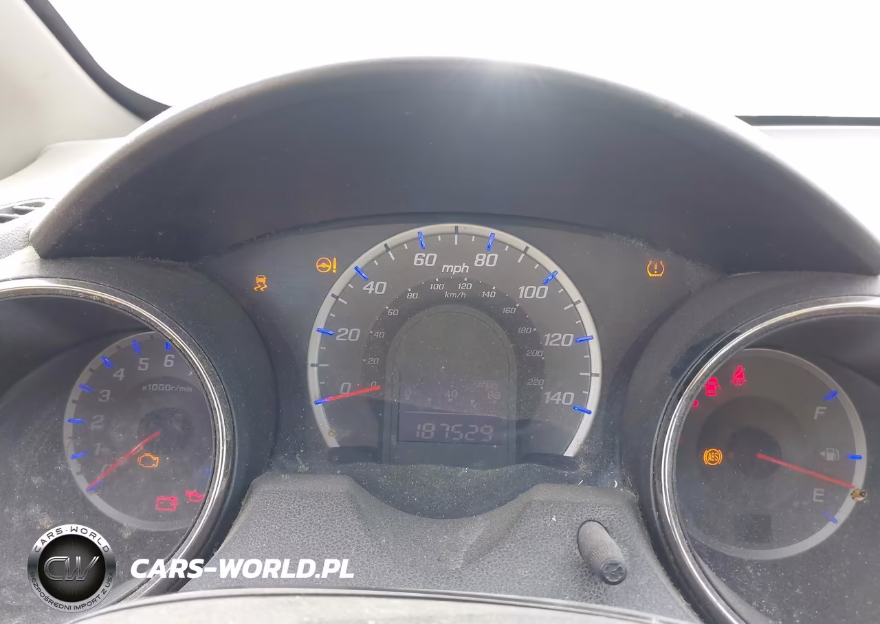 2013 Honda Fit Sport VIN:JHMGE8H69DC059123 - 7