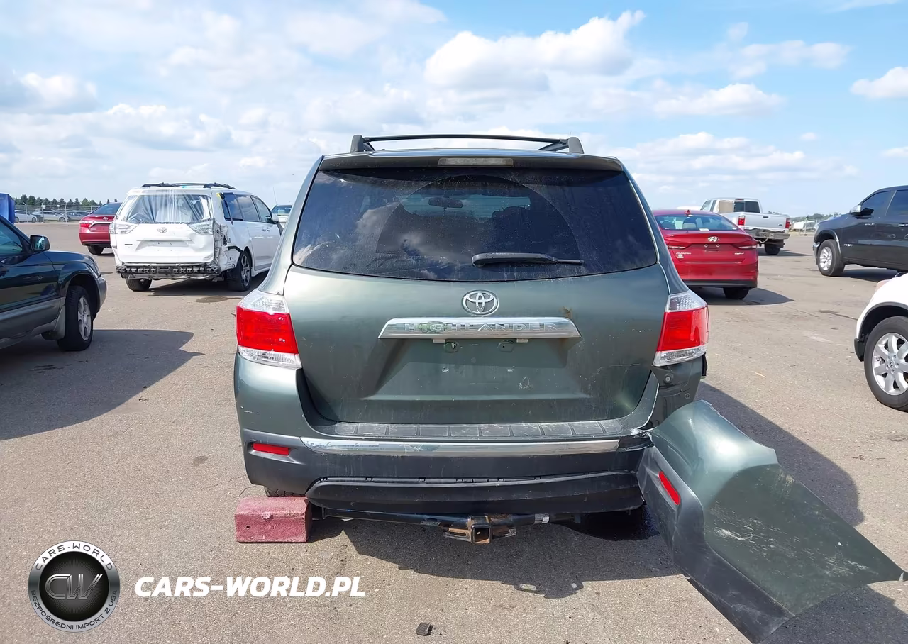 2013 Toyota Highlander Base V6 VIN:5TDBK3EH3DS239788 - 16