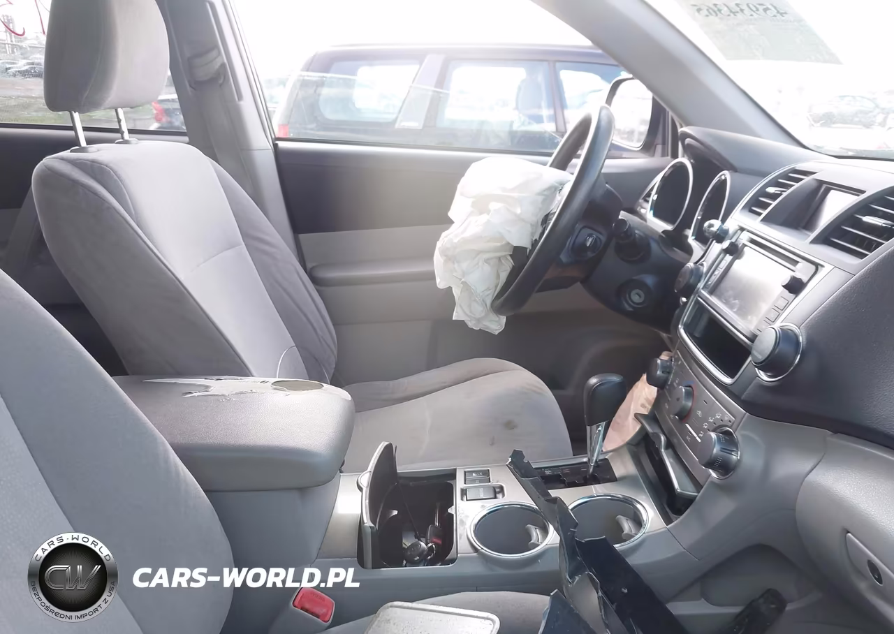 2013 Toyota Highlander Base V6 VIN:5TDBK3EH3DS239788 - 5