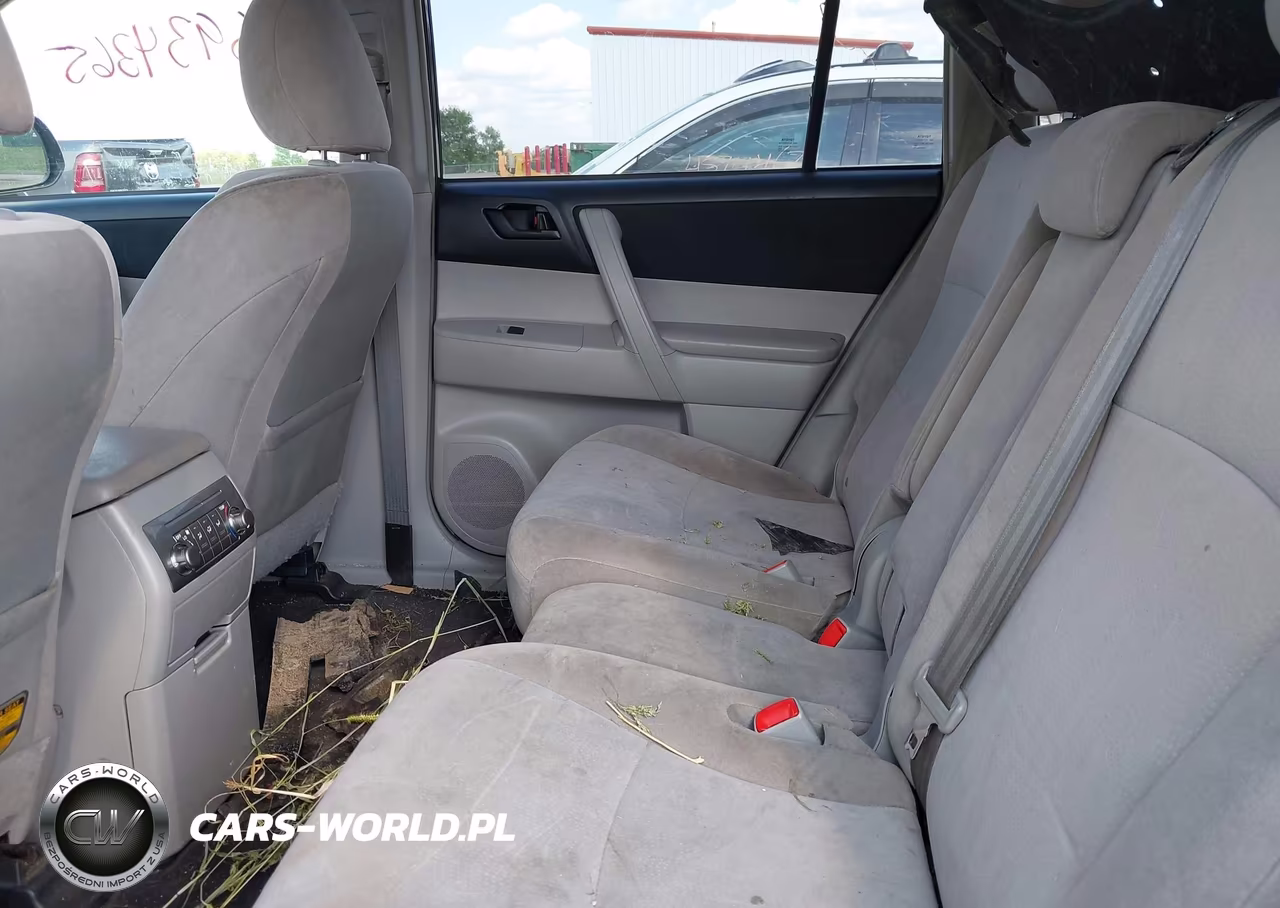 2013 Toyota Highlander Base V6 VIN:5TDBK3EH3DS239788 - 8