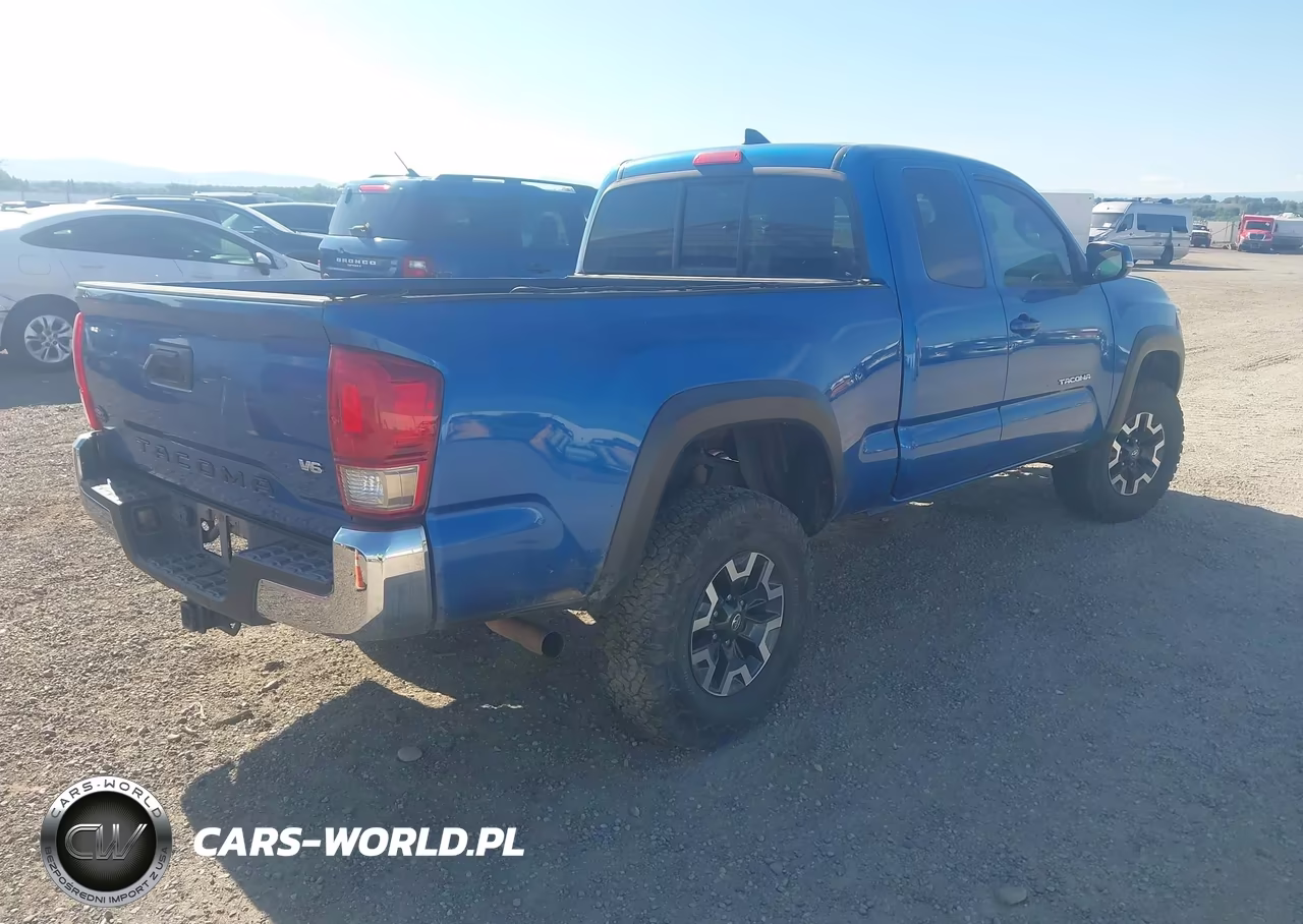 2017 Toyota Tacoma Trd Off Road VIN:5TFSZ5AN0HX104853 - 4