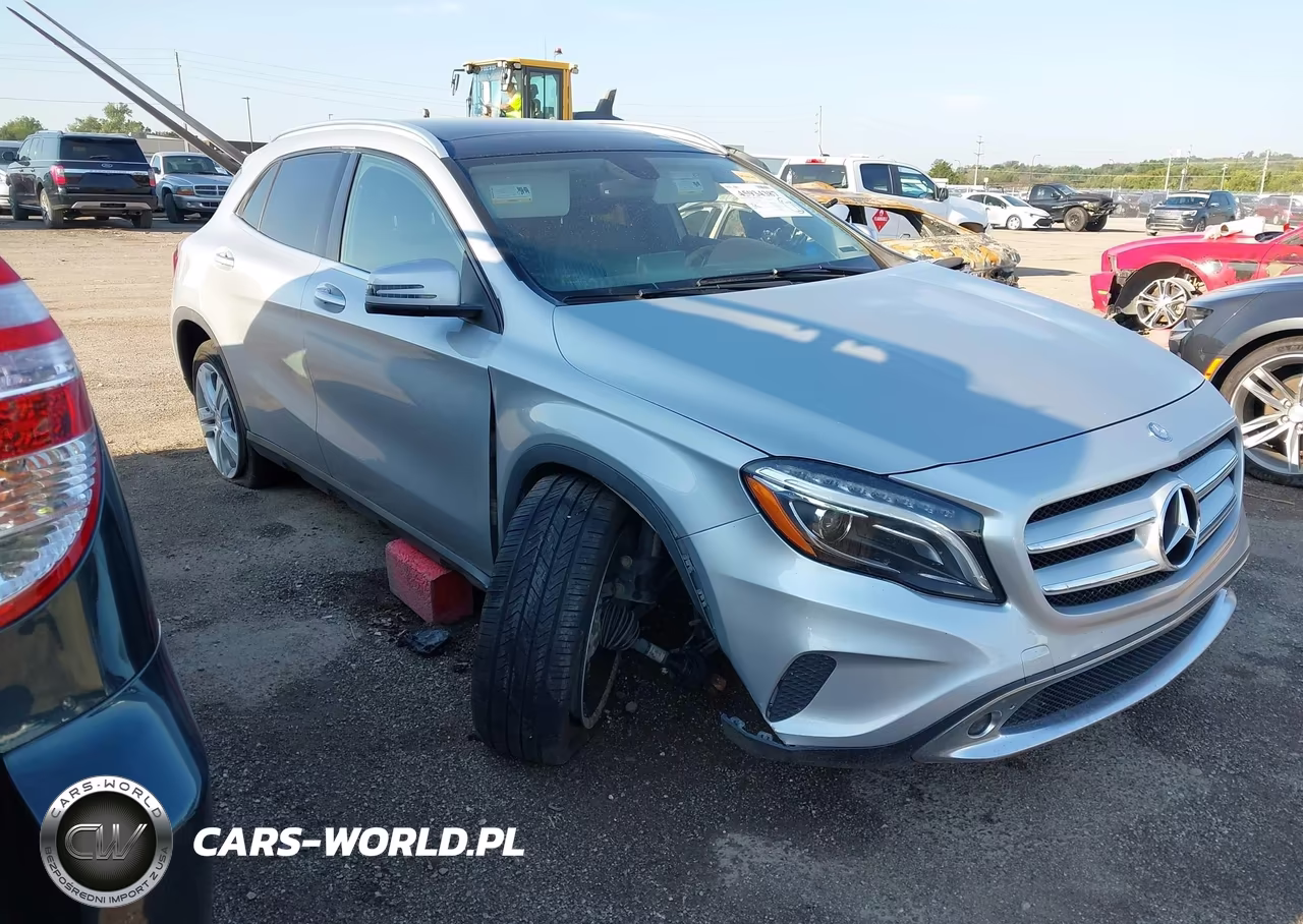 2015 Mercedes-Benz Gla 250 4Matic VIN:WDCTG4GB2FJ182580 - 1