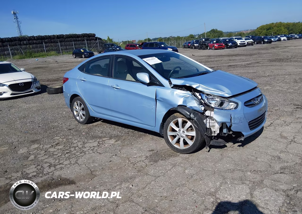 2013 Hyundai Accent Gls – zdjęcie 1 z 12
